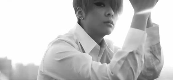 Brd-Xy_CEAEov8i.jpg:large