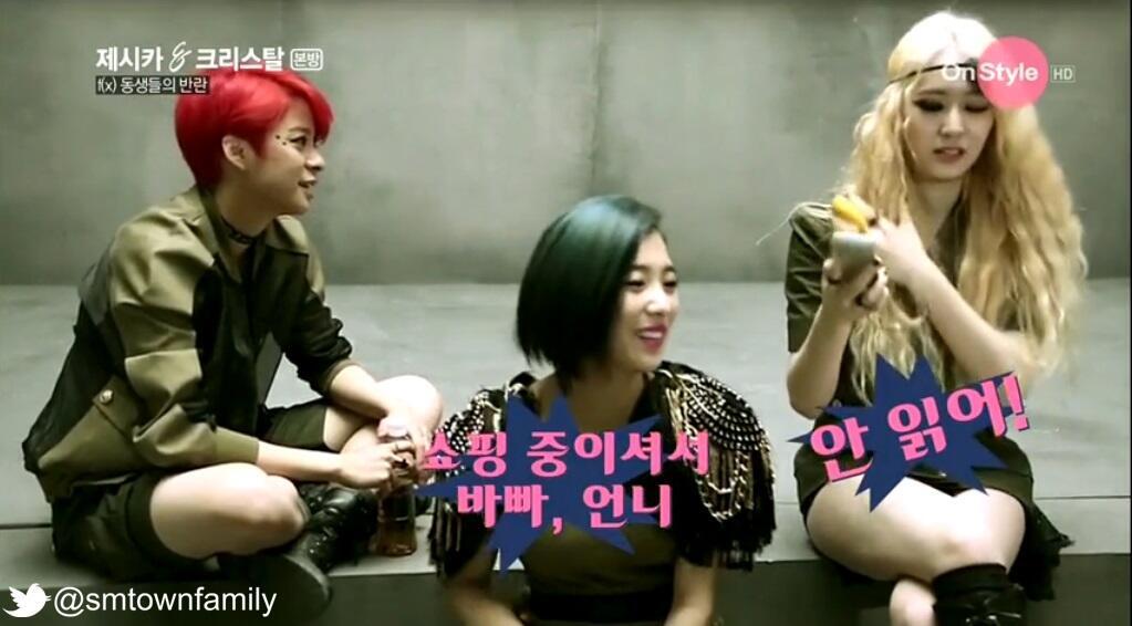 Brd0v_DCAAAnSd1.jpg:large