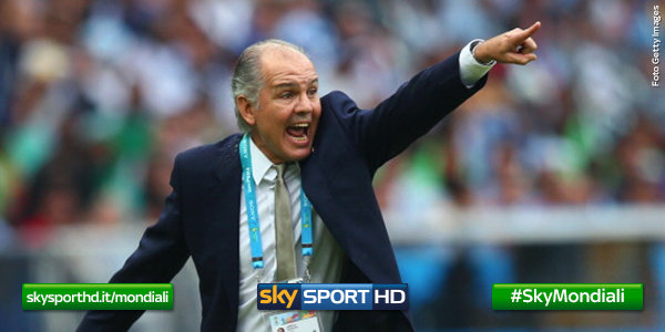SkySport's tweet photo. Una frase che farà storia. Sabella "Un grammo di intelligenza vale più di un chilo di muscoli" #SkyMondiali http://t.co/GZFg14GD64