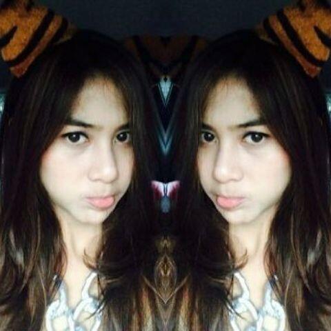 Adindathomass's tweet photo. Happy anniv dear 💋love ya RT“@AdindaholicIndo: Ka hari ini kita Anniv 7 months \m/ We will give many support for u 😃 http://t.co/jZJLPt8Cw1”