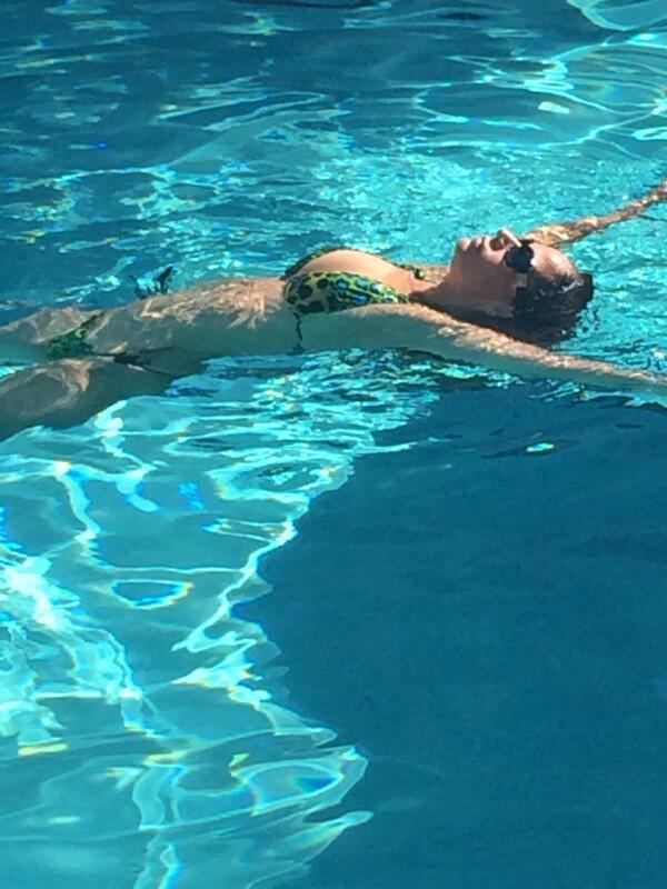 JodiLaBoss's tweet image. Enjoying the summer! #esummerhere #ewnconf #spaday #relax #beauty