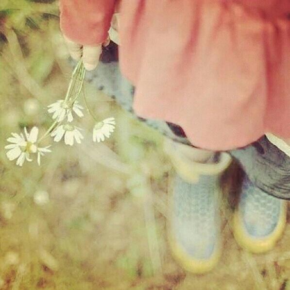 ElifGsask's tweet photo. Kimseyi kirmayaym diyorum..
Birde bakiyorum kendim paramparcaym..! http://t.co/IXdYby1D37