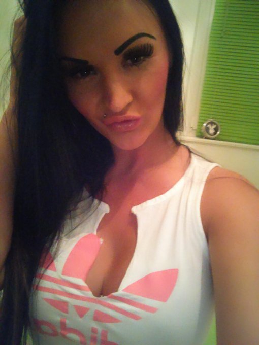 Gleich bin ich wieder online f&uuml;r euch auf http://t.co/XoBCni7KJP http://t.co/e2aAEWHDHM<a href="/tag/playboy"class="tags"><span>#playboy</span></a><a href="/tag/bikini"class="tags"><span>#bikini</span></a><a href="/tag/summer"class="tags"><span>#summer</span></a><a href="/tag/sun"class="tags"><span>#sun</span></a>