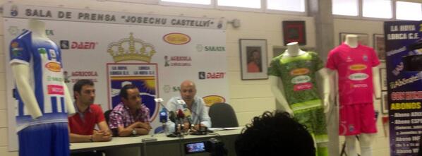 Hoy presentación de la temporada 14/15 de <a href="/LaHoyaLorcaCF/">¿Ha perdido la hoya?</a> con muchas novedades!