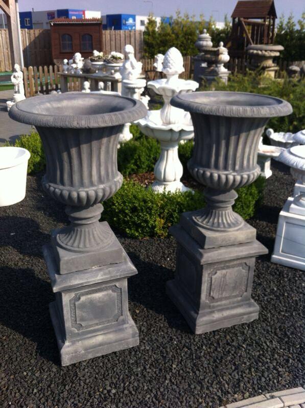 Nieuw binnen ! Prachtige Franse vaas !!  Please Rt onder de 50 Rt verloten we een cadeau bon van €10