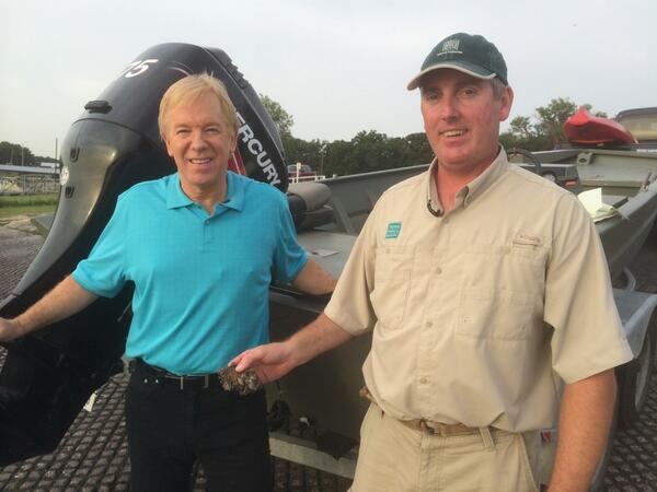 DanGodwinFOX4's tweet image. Wildlife officials...trying to stop the spread of zebra mussels in Texas lakes.  New rules for boaters start today.