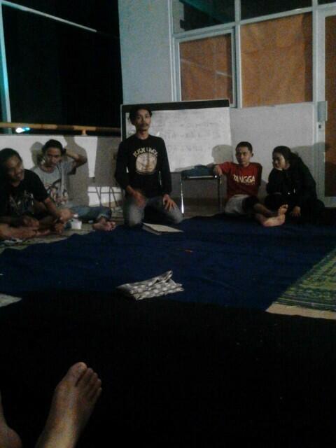 Teater Tangga tweet media