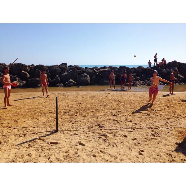 piero_barone's tweet photo. Love home with my bestfriend @gaetanomonachello  playing at The beach!!!! http://t.co/lCr8fc90Nv