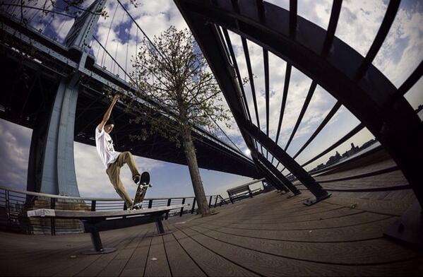 FS blunt on the race street pier in Philly! 📷: <a href="/kylecamarillo/">kyle camarillo</a>