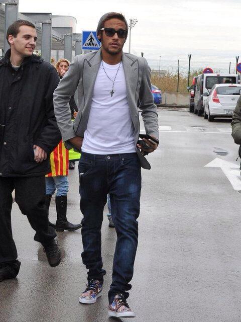 تويتر Footballer Fashion على تويتر ネイマール ブラジルが誇る至宝はファッションでもズバ抜けたセンスの持ち主 Http T Co 0tdb7ffp66 تويتر Footballer Fashion على تويتر ネイマール ブラジルが誇る至宝はファッションでもズバ抜けたセンスの持ち主 Http T Co 0tdb7ffp66