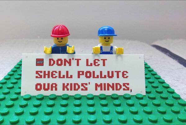moneyforchange_'s tweet photo. Hey @LEGO_Group don't let Shell pollute our kids' minds.  #BlockShell at http://t.co/zpgDKvor0N Thanks @UHCstudio http://t.co/FjzRq0YieZ