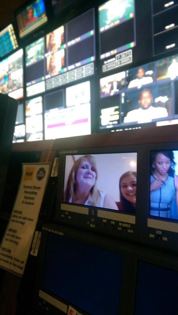 MorningExp's tweet photo. Congrats @lmadkins65! Here's what you looked like in our control room when you won the #MXPHappyTrip sweeps! http://t.co/1GtZnW6xNw