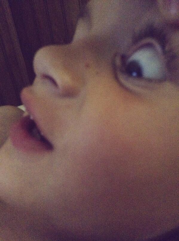 5secondsoflivia's tweet image. So I held my little brother's eyelid up while he was playing a game... @DatblondEm