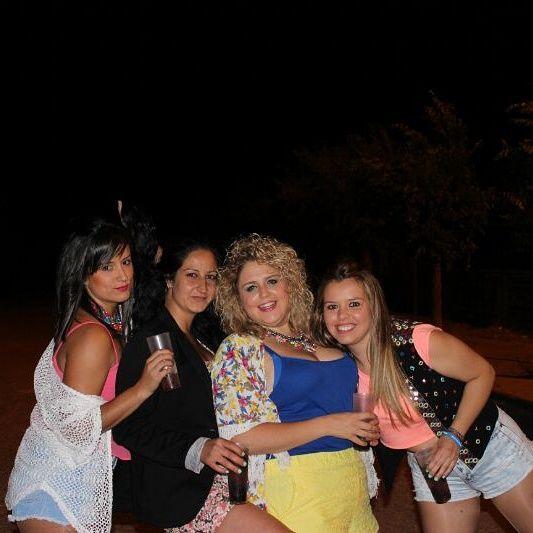 travoltina_lh's tweet photo. Sabadito noche con @belindaperezmor @PICHI_CAROL y @RocioPoves http://t.co/eyH0Tj20u1