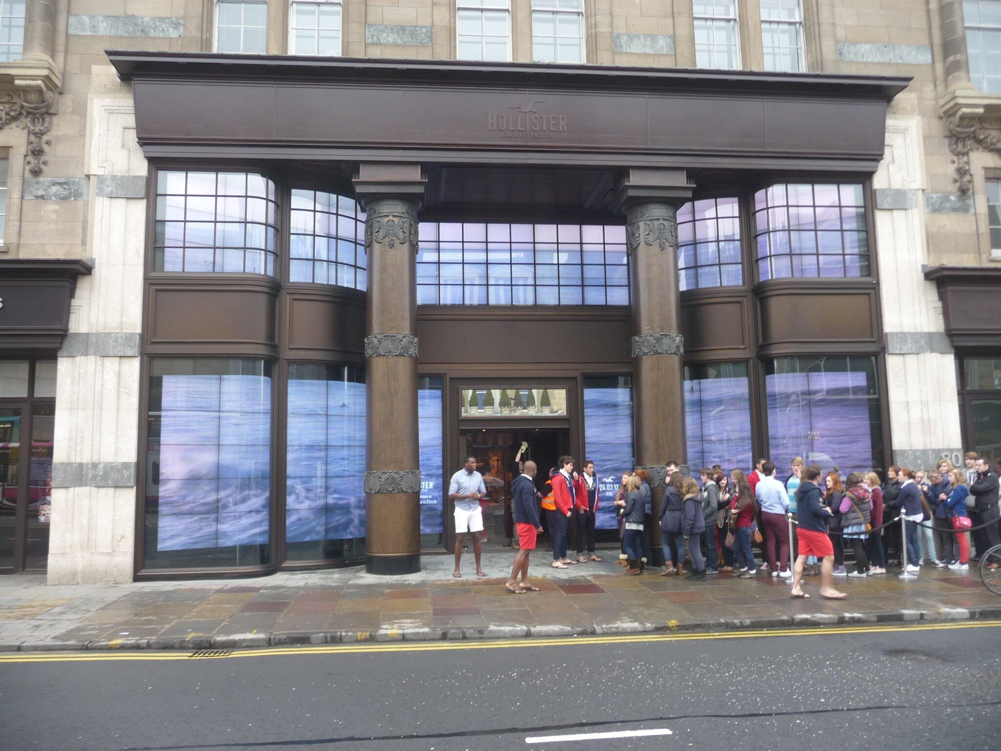 hollister opening times edinburgh