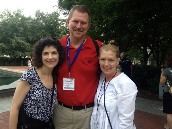 Atlanta Augmented Reality walking tour. #rssISTE  #ISTE14 <a href="/ErwinMedia/">Erwin Media Center</a> <a href="/vanhoyrl/">Rick Vanhoy</a> thanks <a href="/lynn_moody/">Lynn Moody</a> loved this trip!