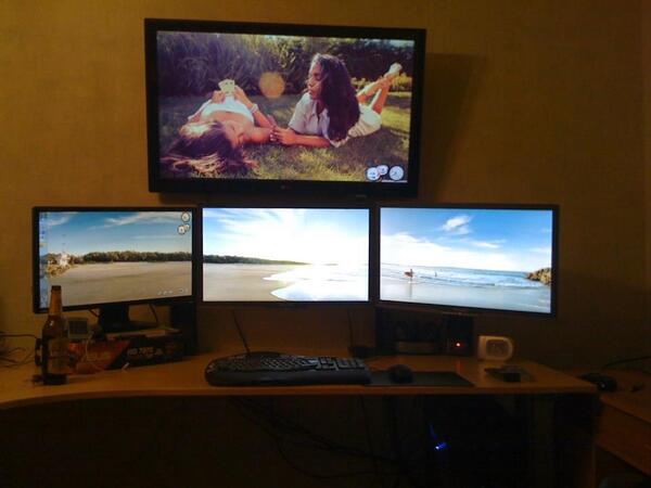 GamingSetupPics's tweet image. Time for the USA vs Bel!