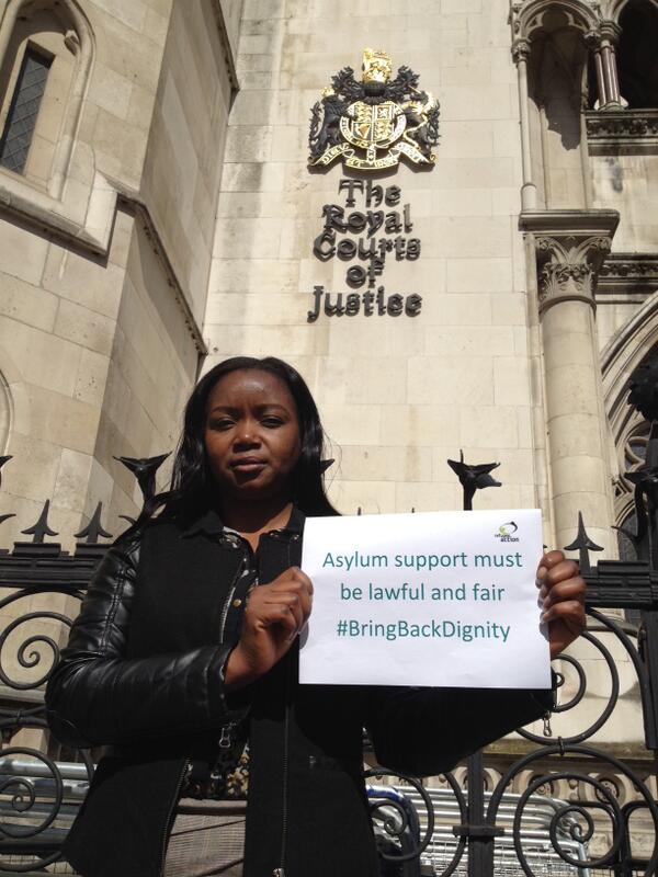 RefugeeAction's tweet photo. Our petition to #bringbackdignity to #asylumsupport is almost at 2,000 names!  14 days to go: http://t.co/EQnIeukdAm http://t.co/04KgHenjAT