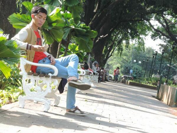 MVicry's tweet photo. Hunting http://t.co/DZ6agWnMY0