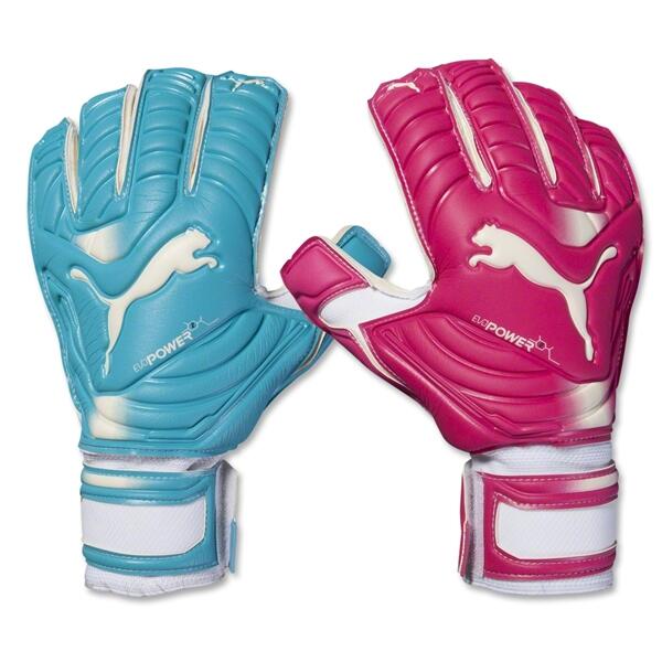 WorldKeeperShop's tweet photo. If #Benaglio keeps a clean sheet for #SUI we'll give away a pair of PUMA evoPower Gloves. RT &amp; Follow to enter. http://t.co/D4i7inpQ1a