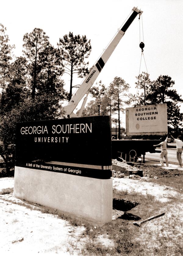 GeorgiaSouthern's tweet photo. #OnThisDay in 1990, #GeorgiaSouthernCollege officially became #GeorgiaSouthernUniversity #history #HailSouthern http://t.co/Gu8EZFUO2A