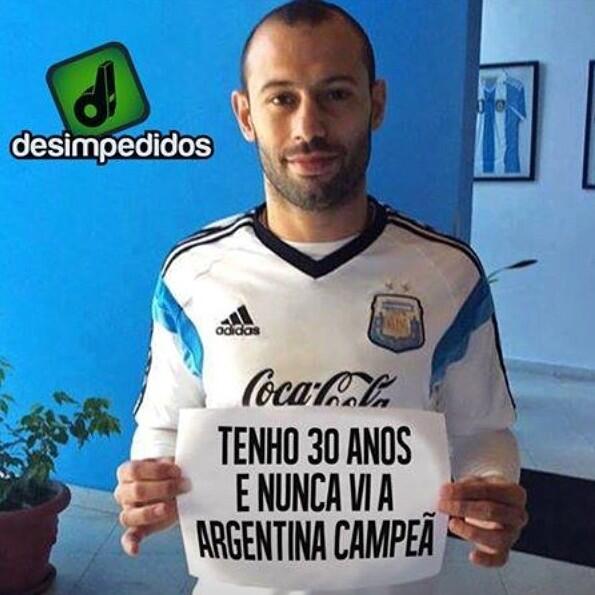 Bebellemartini's tweet image. #jogapramim hahahahahaha