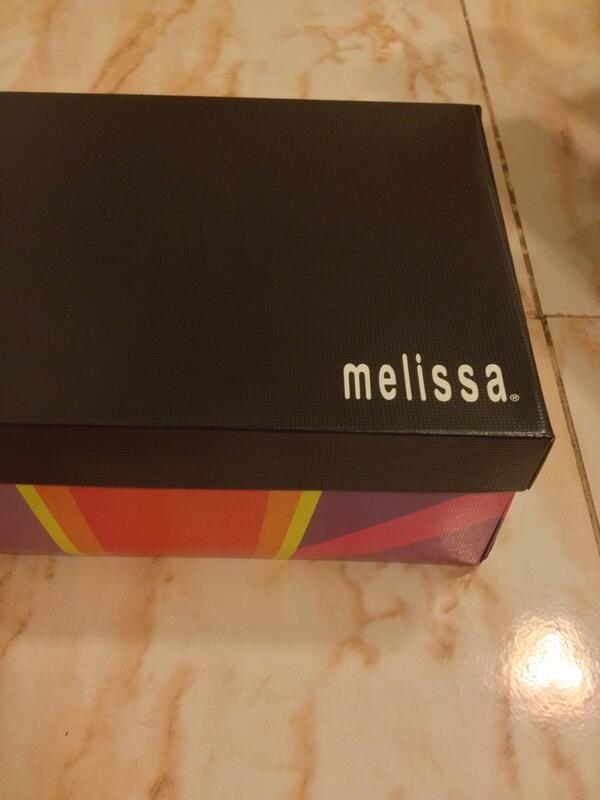 SheShop1 tweet picture