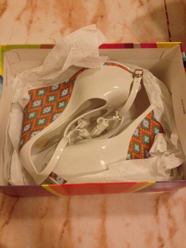 SheShop1 tweet picture