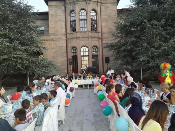 Sevgi Evlerindeki çocuklarımız iftar soframızı bereketlendirdi...