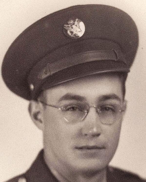 CindyReadnower's tweet photo. My father took the train to the Pentagon to pay off a high ranking official.#InheritedSecrets http://t.co/PPhKUVgzFR