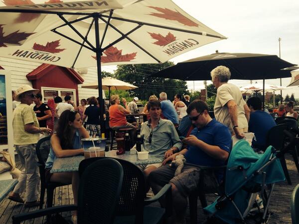FoodattheCrowne's tweet photo. Busy spot why not join us @FredTourism @DowntownFred #CanadaDay http://t.co/L7lyhhcc1M