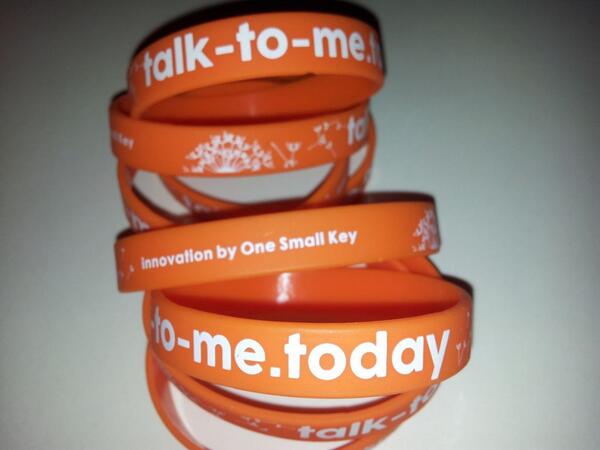 onesmallkey's tweet photo. 5 of 8 #TalkToMeToday WristbandStockists:
@Gallery_339
@TowerHouseHote1
@TheDown2Earth
@banyanhebden
@816CoffeeCo http://t.co/5QrMhN54Ri