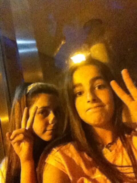 mariarportal00's tweet photo. “@anabmartin00: La q yo mas qierooo💕💕💕 @mariarportal00 http://t.co/IrjokKuPXW