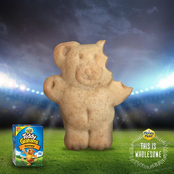 HoneyMaidSnacks's tweet photo. Teddy is hoping for a clean game today. #USMNT #Passthelove http://t.co/eJfE6YEOyd