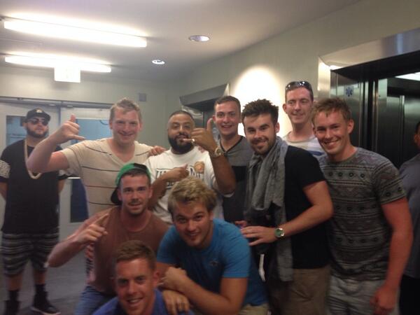 damofitz666's tweet photo. @djkhaled was happy to hang with the irish #Hollywood http://t.co/SpOojt5vTN
