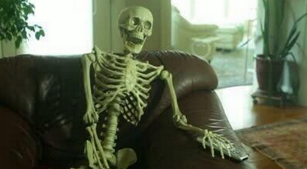 me waiting for the orange is the new black theme song to end