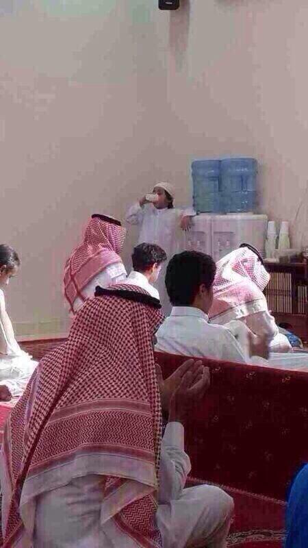 Mwasel_468's tweet photo. قاهرهم قاهرهم 😂😄 http://t.co/cuaSzWkYDS