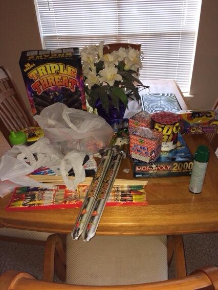 ChaoticHarmony0's tweet image. Look at all out explosives for tonight!