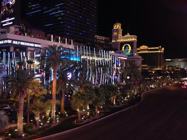 TeamDrewCrew's tweet photo. Vegas ✨ http://t.co/PQLWojiHS0
