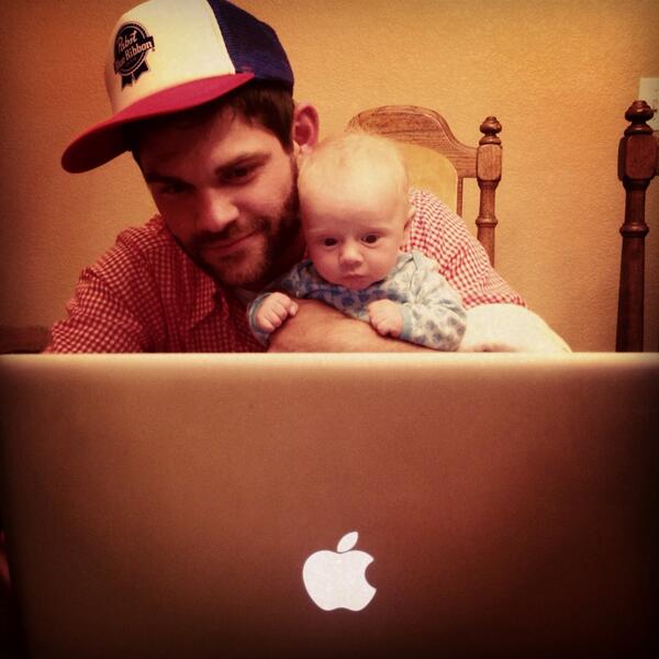 EuanReuel's tweet photo. First face time with @NateBruk @cullenteska and @coldfolds http://t.co/cHH6wNTD4o