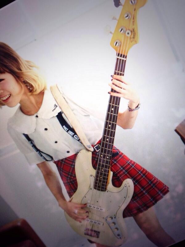 すぅ Silent Siren Ar Twitter ベースボーカル風 あいにゃんbassのアンティー そしてギターボーカル風 すぅguitarのシンちゃん Http T Co Zjcjnptpgq すぅ Silent Siren Ar Twitter ベースボーカル風 あいにゃんbassのアンティー そしてギターボーカル風 すぅguitarのシンちゃん Http T Co Zjcjnptpgq