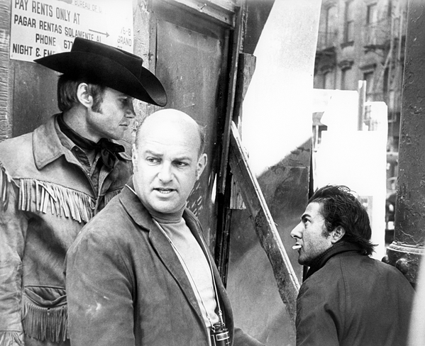 filmfest's tweet photo. #DailyFilmPhoto: Behind the scenes on MIDNIGHT COWBOY with Jon Voight, John Schlesinger &amp; Dustin Hoffman http://t.co/XfdKjyQBfT