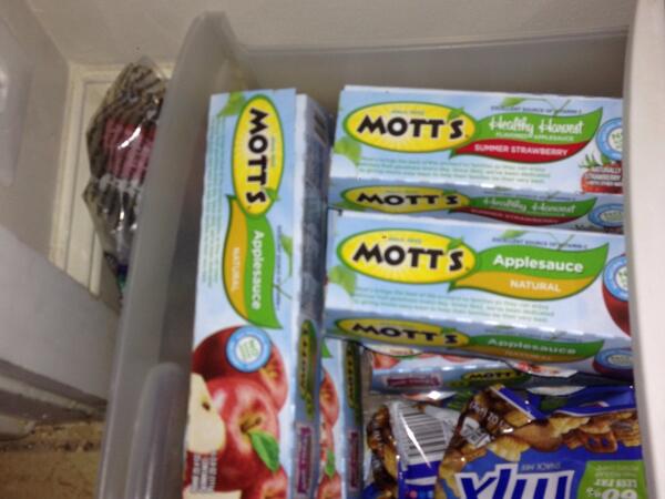 miagrimeslol's tweet photo. Madre knows what I like #weeksupply #likeitup #vooodoooo http://t.co/t1wjMcki8F
