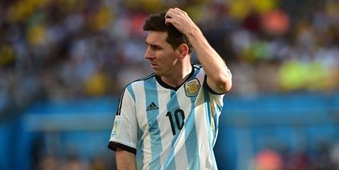 Bolanet's tweet photo. [PiDun2014] http://t.co/pehsG2o8Zj - Sabella: Messi Bebas Bergerak Ke Manapun Ia Mau http://t.co/zPQcAdAonU