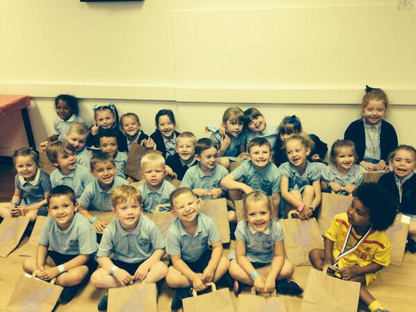 DJawook's tweet photo. @TescoFormby great F2F today kids loved every minute of it @Geddyboy100 http://t.co/Qm618VRexY