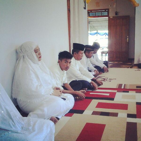 rahmatgobel's tweet photo. Mengenang 7 hari Almarhum opa :) http://t.co/uBnQ4qKZaf