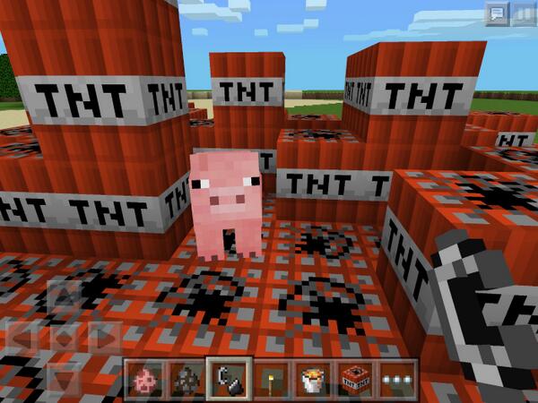 PlayerQuitMC's tweet image. Should i blow it up ?

RT: Yes
Fav: No