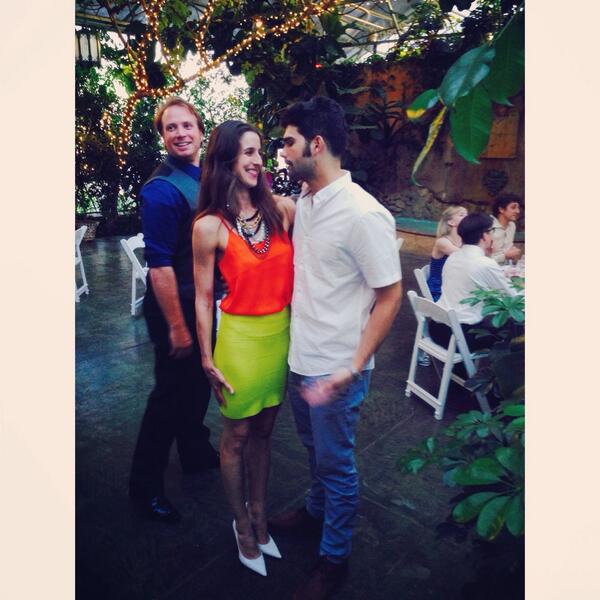 allidebona's tweet photo. Our photo bomber, Jay Linsley, claims he didn't know we were taking pictures.... @RexLajos #pearsonwedding http://t.co/hyYX2G3O29