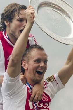 Vriend veel mooie momenten gedeeld! Veel succes, je heb het verdiend! Gefeliciteerd <a href="/siemdejong/">Siem de Jong</a> #Siembedankt
