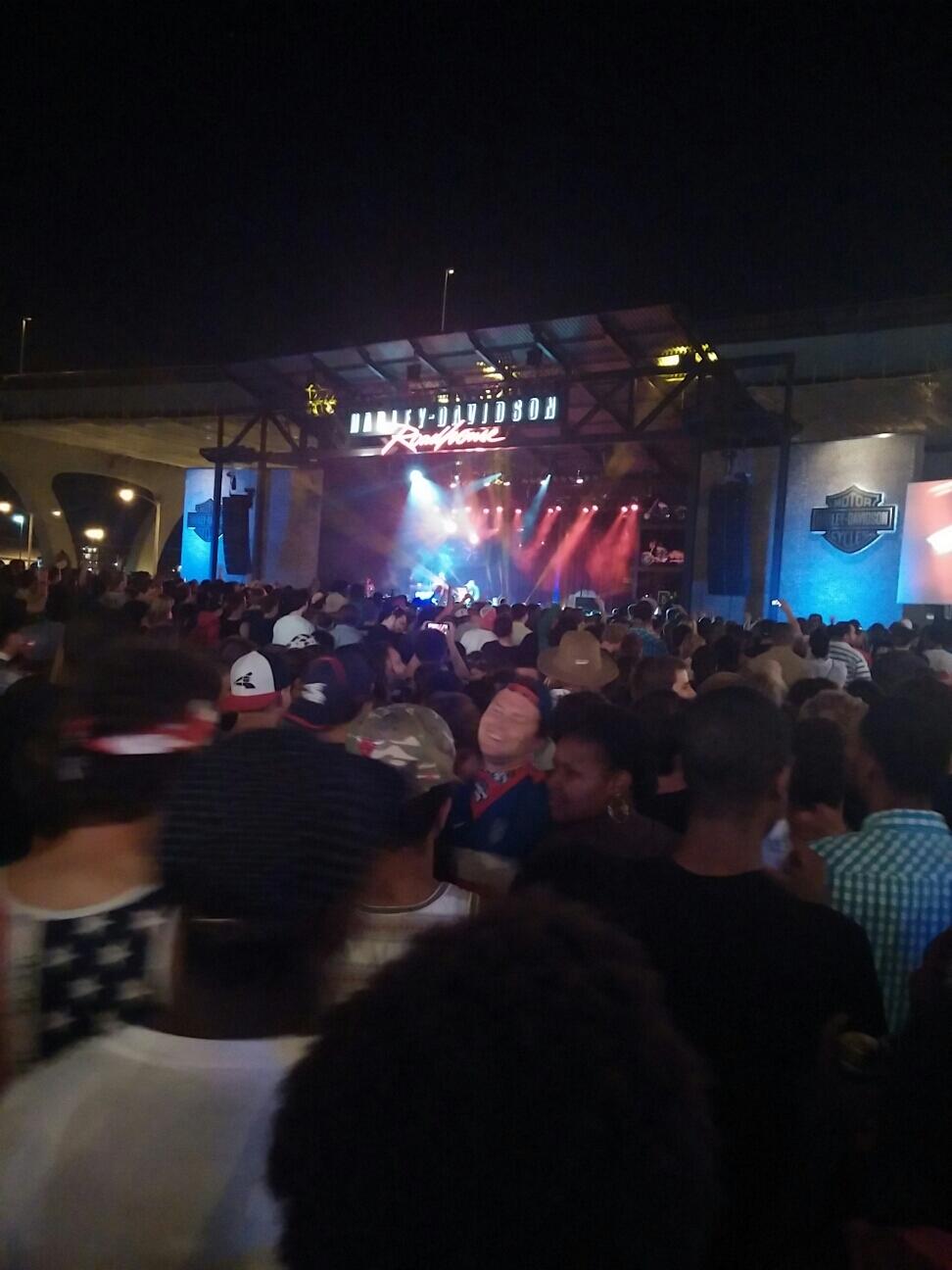 Brj_5wNIcAAmYtZ.jpg:large